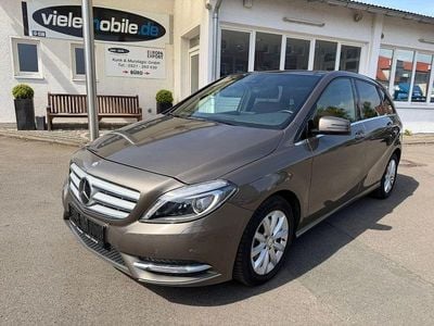 Usata Mercedes B200 136 CV (100 kW) 2012 Grigio Monovolume