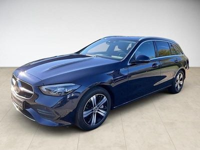 Używany Mercedes C220 Avantgarde 200 KM (147 kW) 2022 Niebieski Sedan/Limuzyna