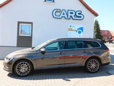 Używany VW Passat Comfortline 150 KM (110 kW) 2018 Brązowy Kombi