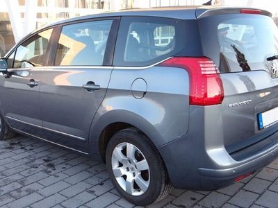 gebraucht Peugeot 5008 1.6 Premium /AHK/ Sitzheiz/