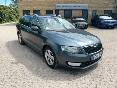 Gebraucht Skoda Octavia Elegance 150 PS (110 kW) 2014 Grau Kombi
