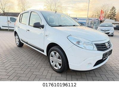 Gebraucht Dacia Sandero Ambiance 75 PS (55 kW) 2010 Weiß Kleinwagen