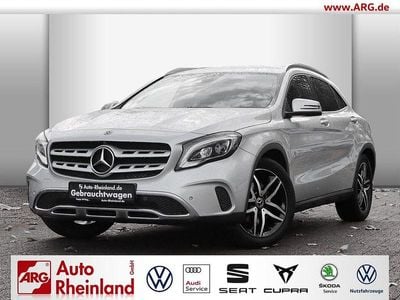 Mercedes GLA220