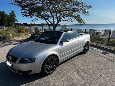 Silber Gebraucht 2002 Audi A4 Cabriolet Performance Cabrio | 8.399 € (Teuer)