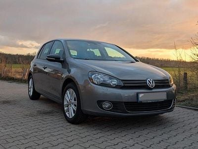 Second-hand VW Golf VII Style 86 CP (63 kW) 2012 Gri Break