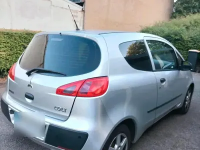Gebraucht Mitsubishi Colt 75 PS (55 kW) 2008 Silber Kleinwagen