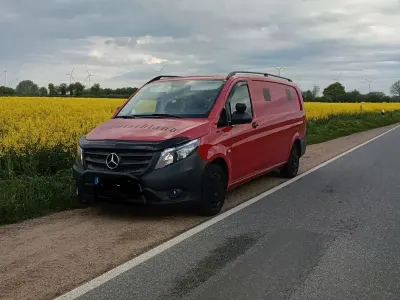 Gebraucht Mercedes Vito 166 PS (122 kW) 2022 Rot Van