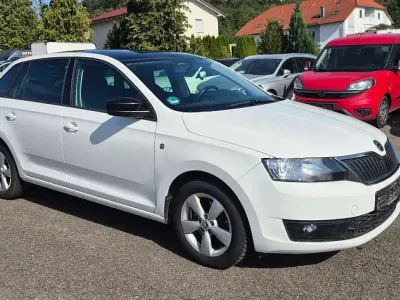 Gebraucht Skoda Rapid Style 105 PS (77 kW) 2014 Weiß Kleinwagen