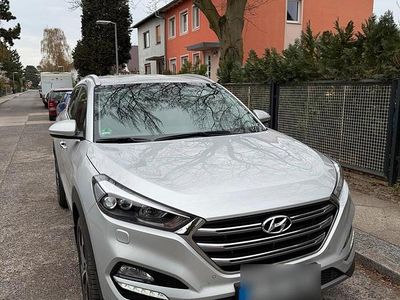 Gebraucht Hyundai Tucson 177 PS (130 kW) 2017 Silber SUV