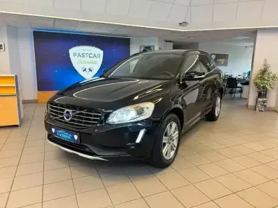 Gebraucht Volvo XC60 Momentum 190 PS (139 kW) 2015 Schwarz SUV