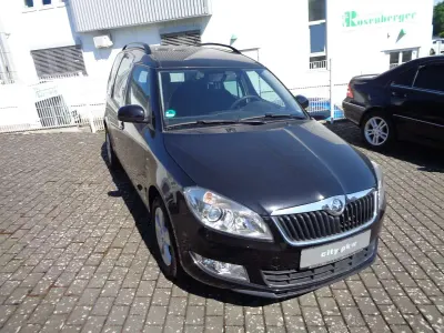 Gebraucht Skoda Roomster Fresh 86 PS (63 kW) 2014 Schwarzmagic perleffekt Van / Kleinbus