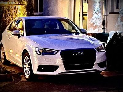 Gebraucht Audi A3 Attraction 125 PS (91 kW) 2012 Weiß Kleinwagen