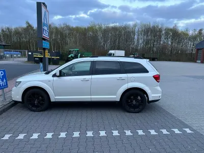 Gebraucht Fiat Freemont 170 PS (125 kW) 2012 Weiß SUV
