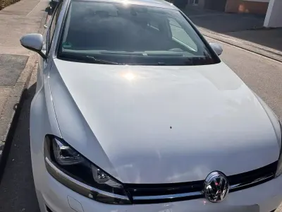 Używany VW Golf VII 125 KM (91 kW) 2013 Biały Hatchback