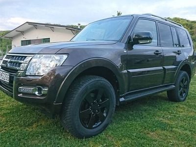 Gebraucht Mitsubishi Pajero 190 PS (139 kW) 2017 Braun SUV