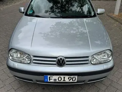 Gebraucht VW Golf IV Edition 102 PS (75 kW) 2002 Silber Limousine