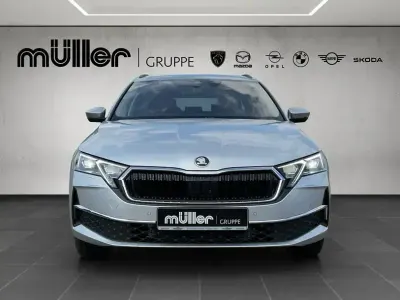 Gebraucht Skoda Octavia Tour 150 PS (110 kW) 2025 Silber Kombi