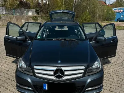 Gebraucht Mercedes C180 157 PS (115 kW) 2014 Grau Kombi