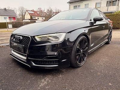 Schwarz Gebraucht 2014 Audi S3 Ambiente Limousine | 26.000 € (Etwas zu teuer)