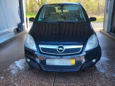 Usata Opel Zafira 120 CV (88 kW) 2007 Nero Monovolume