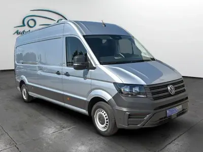 Gebraucht VW Crafter 177 PS (130 kW) 2025 Silberkeine angabe Van