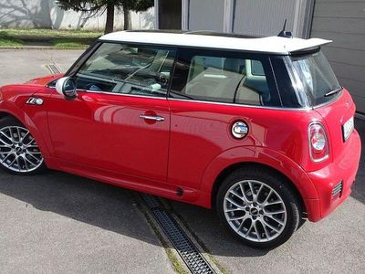 Rot Gebraucht 2013 Mini Cooper S Kleinwagen | 11.550 € (Fairer Preis)