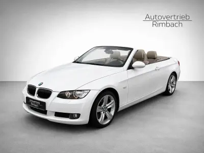 Gebraucht BMW 335 Cabriolet 305 PS (224 kW) 2008 Weiß Cabrio