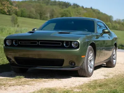 Gebraucht Dodge Challenger 309 PS (227 kW) 2022 Grün Coupé