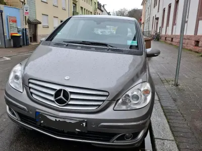 Gebraucht Mercedes B180 111 PS (81 kW) 2007 Grau Van / Kleinbus
