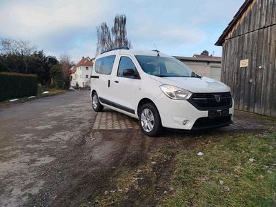Gebraucht Dacia Dokker 102 PS (75 kW) 2020 Weiß Van / Kleinbus