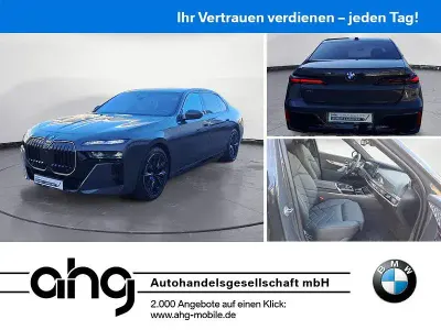 Usata BMW i7 Sport Line 400 kW (544 CV) 2025 Grigio Berlina