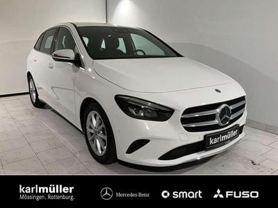 Używany Mercedes B200 Progressive 163 KM (119 kW) 2022 Biały Minivan