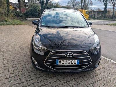 Gebraucht Hyundai i20 Space 90 PS (66 kW) 2018 Schwarz Van / Kleinbus