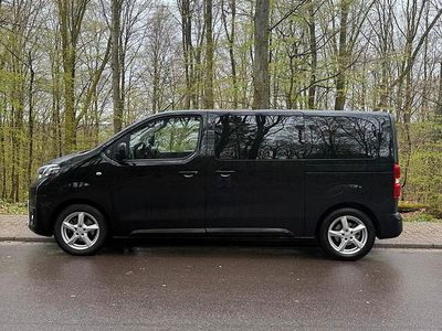 Gebraucht Toyota Proace Verso Team 144 PS (105 kW) 2024 Schwarz Kombi