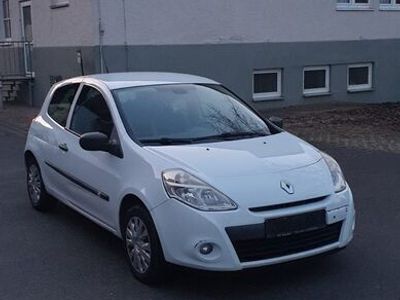 gebraucht Renault Clio mit neuem TÜV !!!