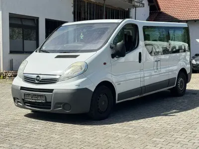 Usata Opel Vivaro 90 CV (66 kW) 2013 Bianco Monovolume