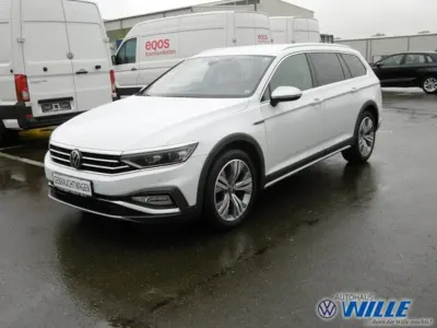 Gebraucht VW Passat 200 PS (147 kW) 2024 Kombi