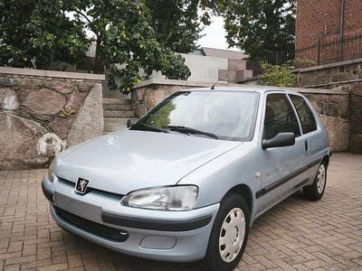 Peugeot 106