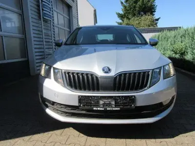 Gebraucht Skoda Octavia Clever 150 PS (110 kW) 2018 Silber Limousine