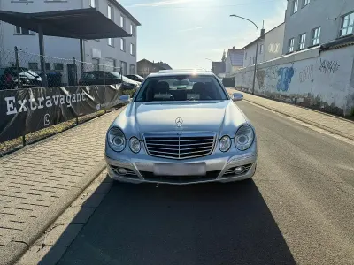 Gebraucht Mercedes E320 Sport 224 PS (164 kW) 2007 Silber Limousine