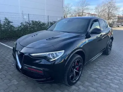 Second-hand Alfa Romeo Stelvio Quadrifoglio 510 CP (375 kW) 2018 Negru SUV