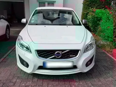 Gebraucht Volvo C30 R-Design 114 PS (83 kW) 2010 Weiß Kleinwagen