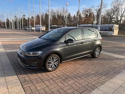 Grau Gebraucht 2016 VW Golf Sportsvan Allstar Van / Kleinbus | 14.990 € (Teuer)