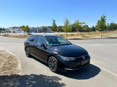 Gebraucht VW Golf VIII Active 150 PS (110 kW) 2023 Schwarz Kombi