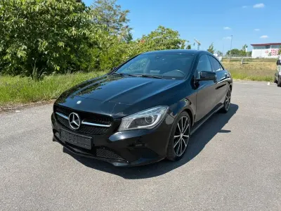 Używany Mercedes CLA220 177 KM (130 kW) 2015 Czarny Sedan/Limuzyna