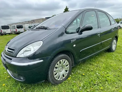 Gebraucht Citroën Xsara Picasso Comfort 116 PS (85 kW) 2004 Grau Van / Kleinbus