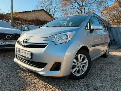 Brugt Toyota Verso-S Cool 99 HK (72 kW) 2014 Sølv MPV