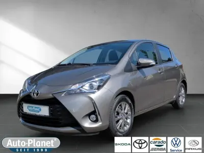 Gebraucht Toyota Yaris Comfort 111 PS (81 kW) 2018 Platinum bronze metallic (metallic) Kleinwagen