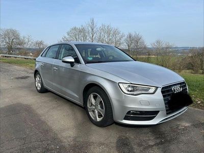 Gebraucht Audi A3 Ambiente 122 PS (89 kW) 2013 Silber Limousine