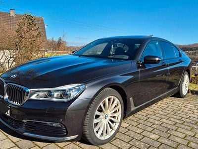 Second-hand BMW 730 265 CP (194 kW) 2018 Gri Berlinǎ